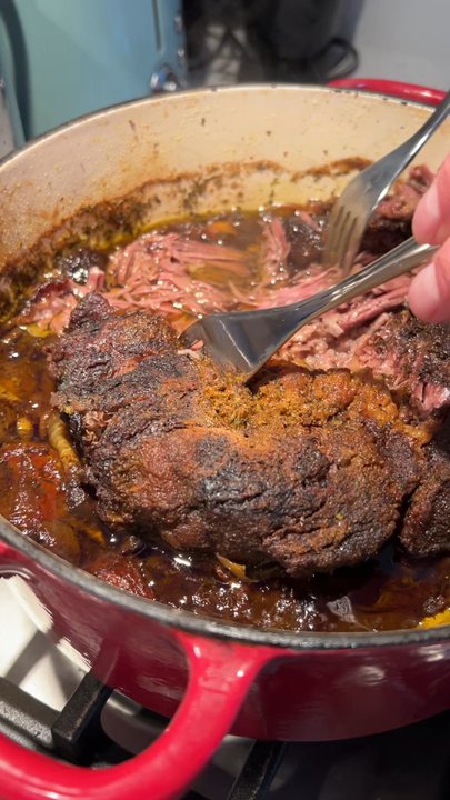 Angus Meats - Chuck Roast - Meat Shops Near Me - Saint Paul, Minnesota