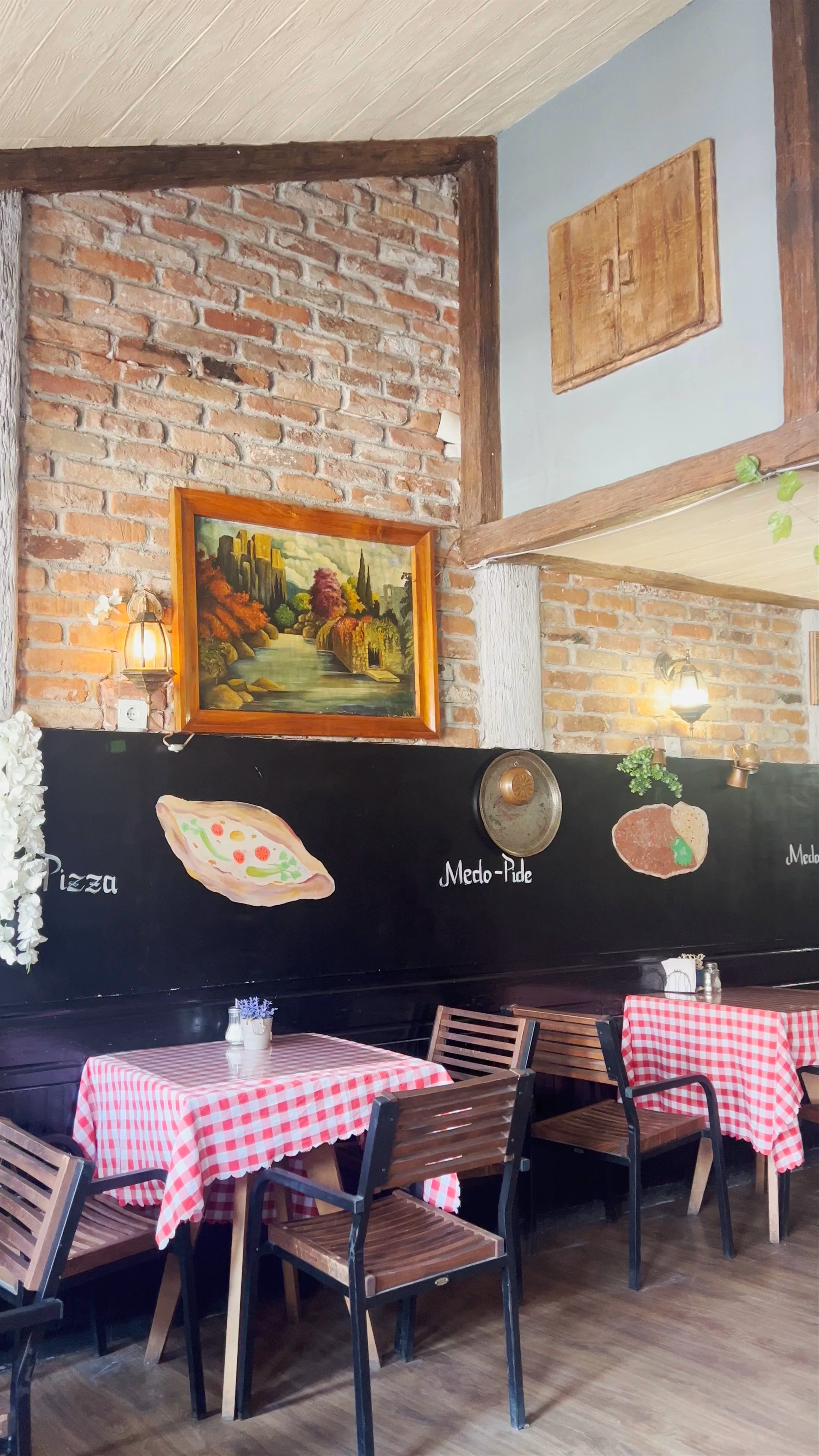Cozy Traditional Eatery Experience in Skopje, North Macedonia