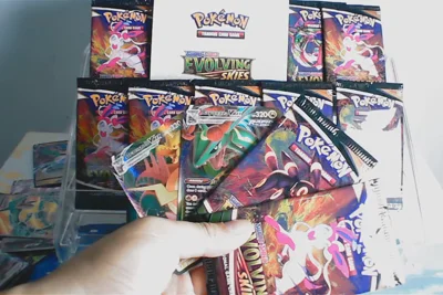 Pokemon Rayquaza Vmax 111/203 [Evolving Skies]
