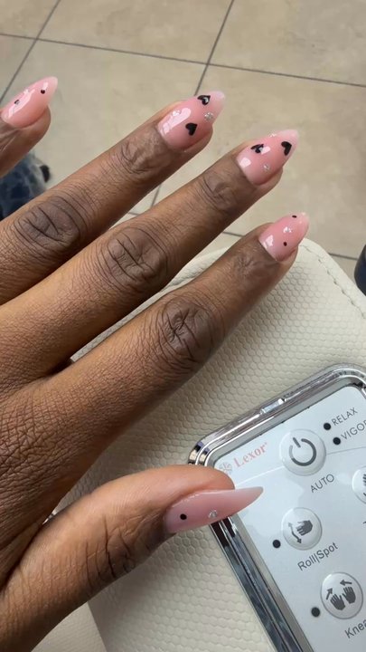 Nails Lab - Cute for the girls i can honestly say ill never cheat on my nail lady show respect for my girl and her shop - Nail Salons Near Me - Palmdale , California