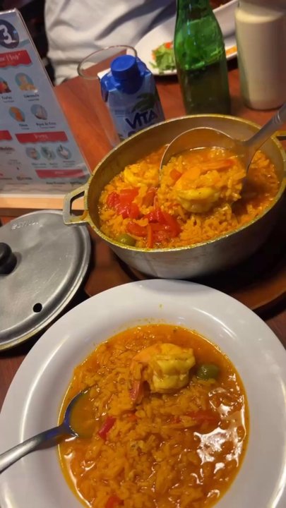 Los Serranos - Sopa de camarones con arroz - Seafood Near Me - Toa Baja, Puerto Rico