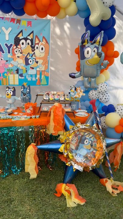 La Princesa Bakery - Bluey theme party - Bakeries Near Me - Cudahy, California