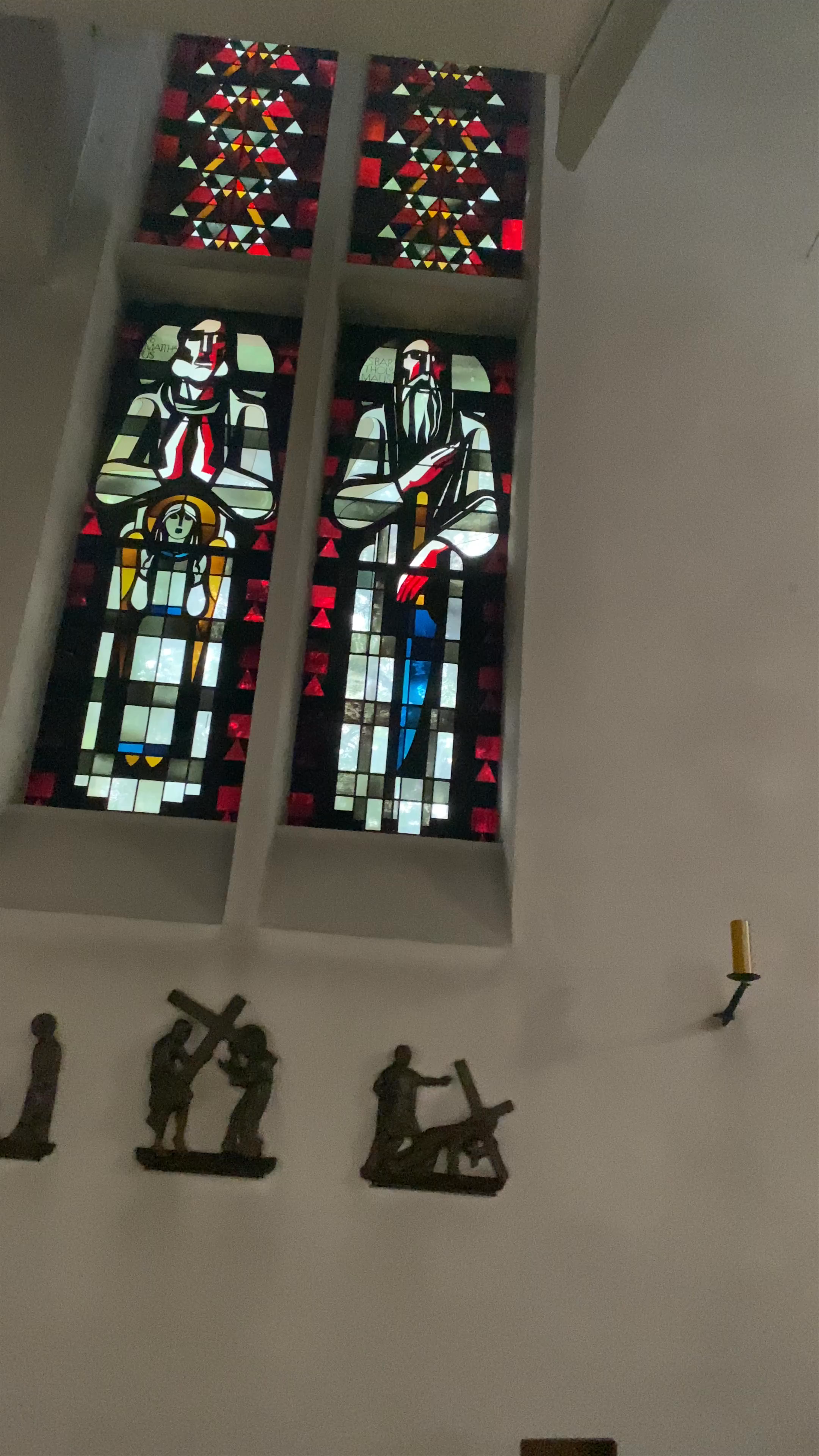 Propsteipfarrkirche St. Mariä Himmelfahrt: A Sacred Light Experience in Jülich