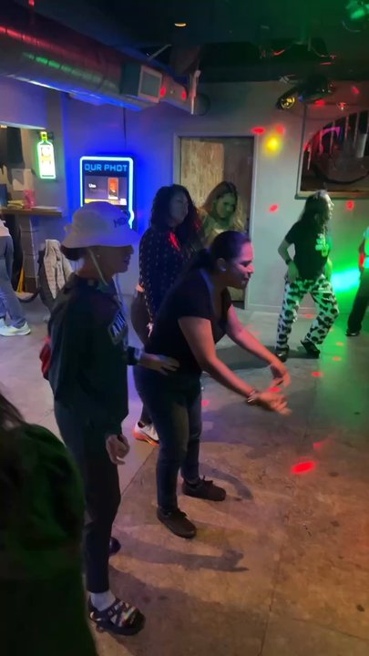 Chi Chi Club - Bars Near Me - Avalon, California