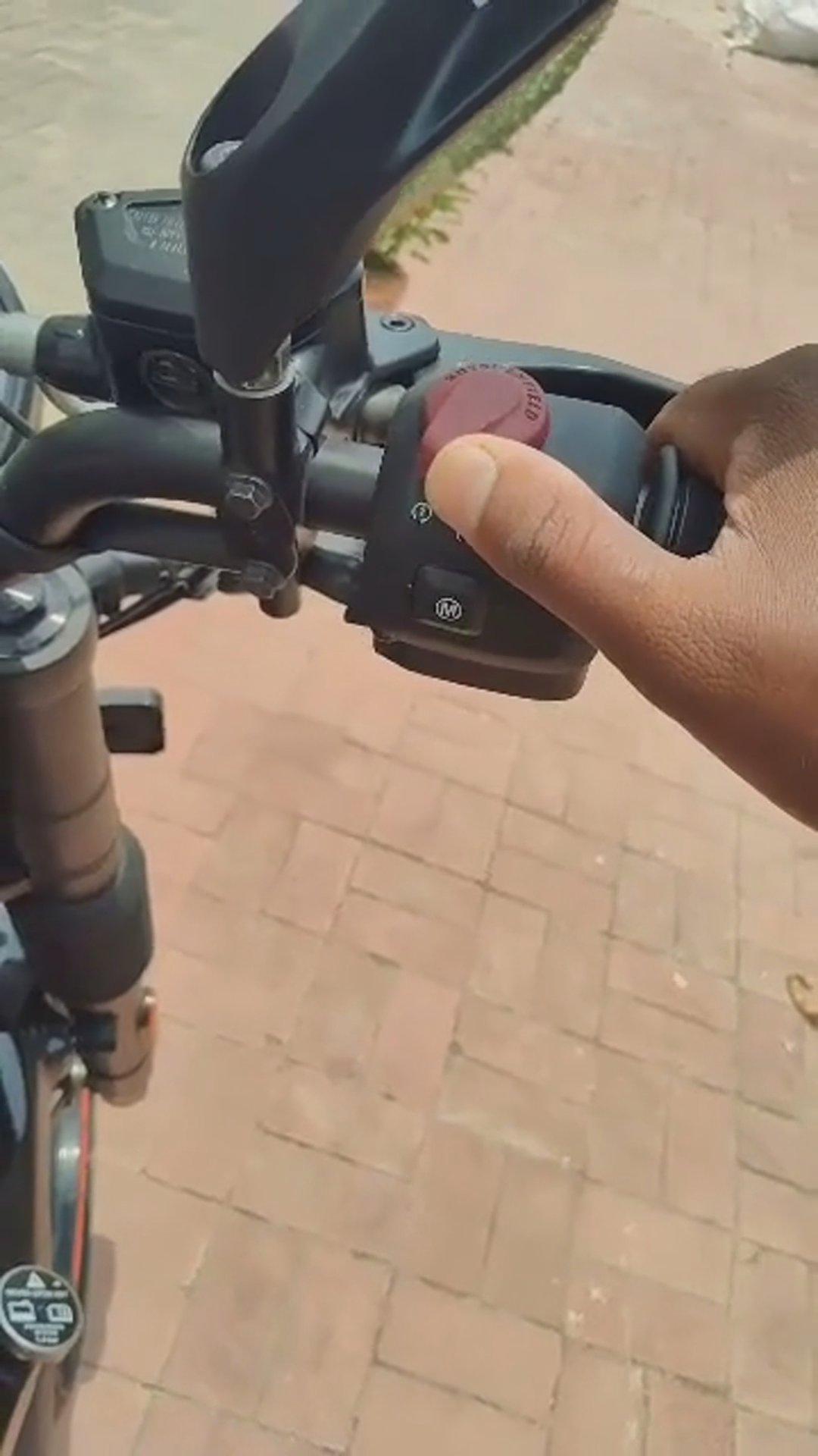 Walk-around video thumbnail