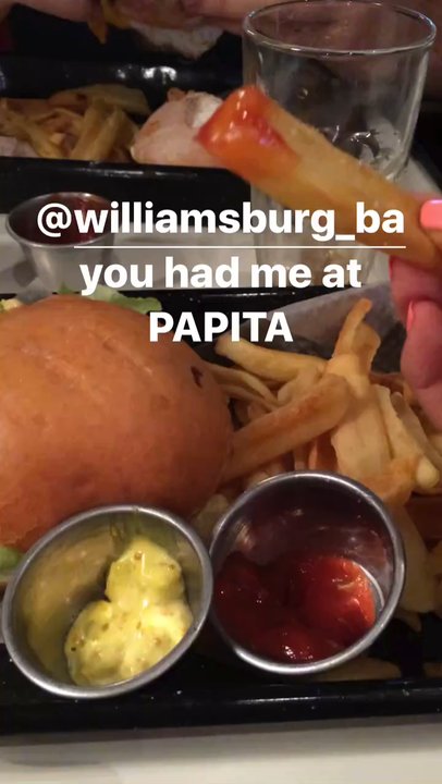 Williamsburg - Best papas in town - Burgers Near Me - Buenos Aires, C