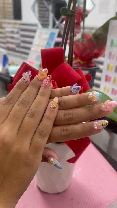Creative Nails - 3D  flowers, pearl details, ocean vibes all in one dreamy set - Nail Salons Near Me - Honolulu, Hawaii