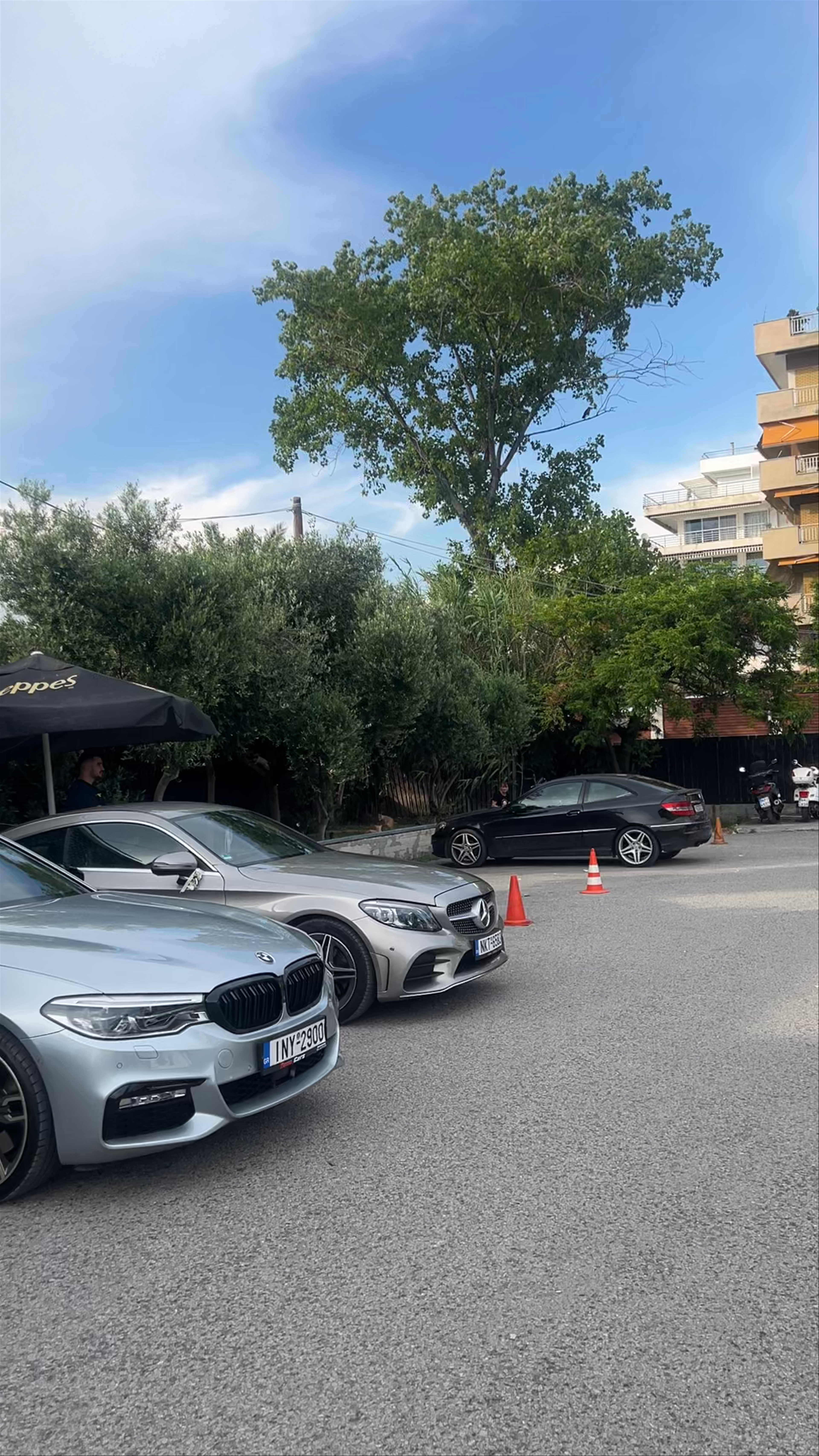 SHARK Bar | Restaurant: Modern Vibes in Kalamaria, Thessaloniki