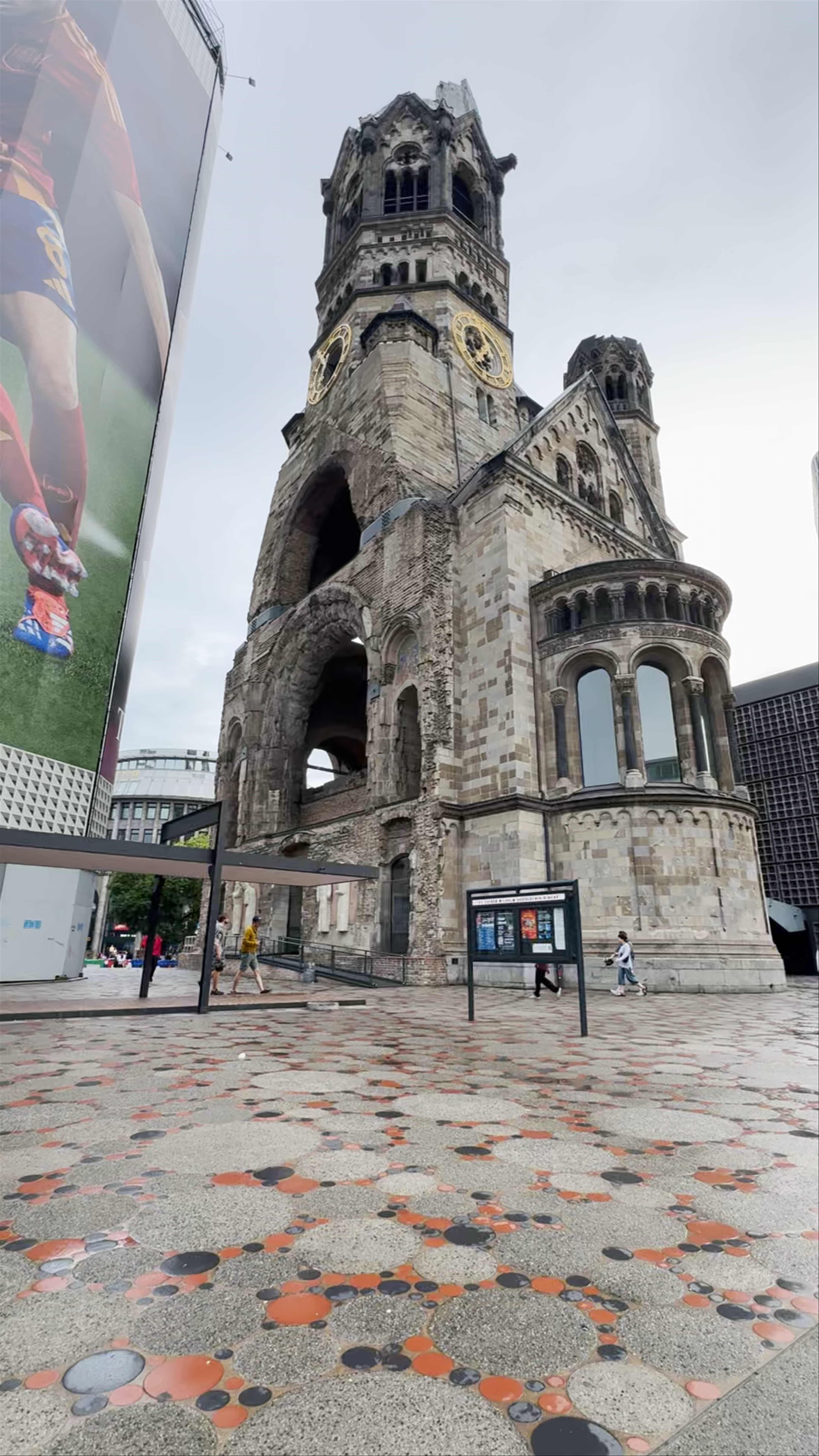 Kaiser Wilhelm Memorial Church - A Historic Beacon in Berlin