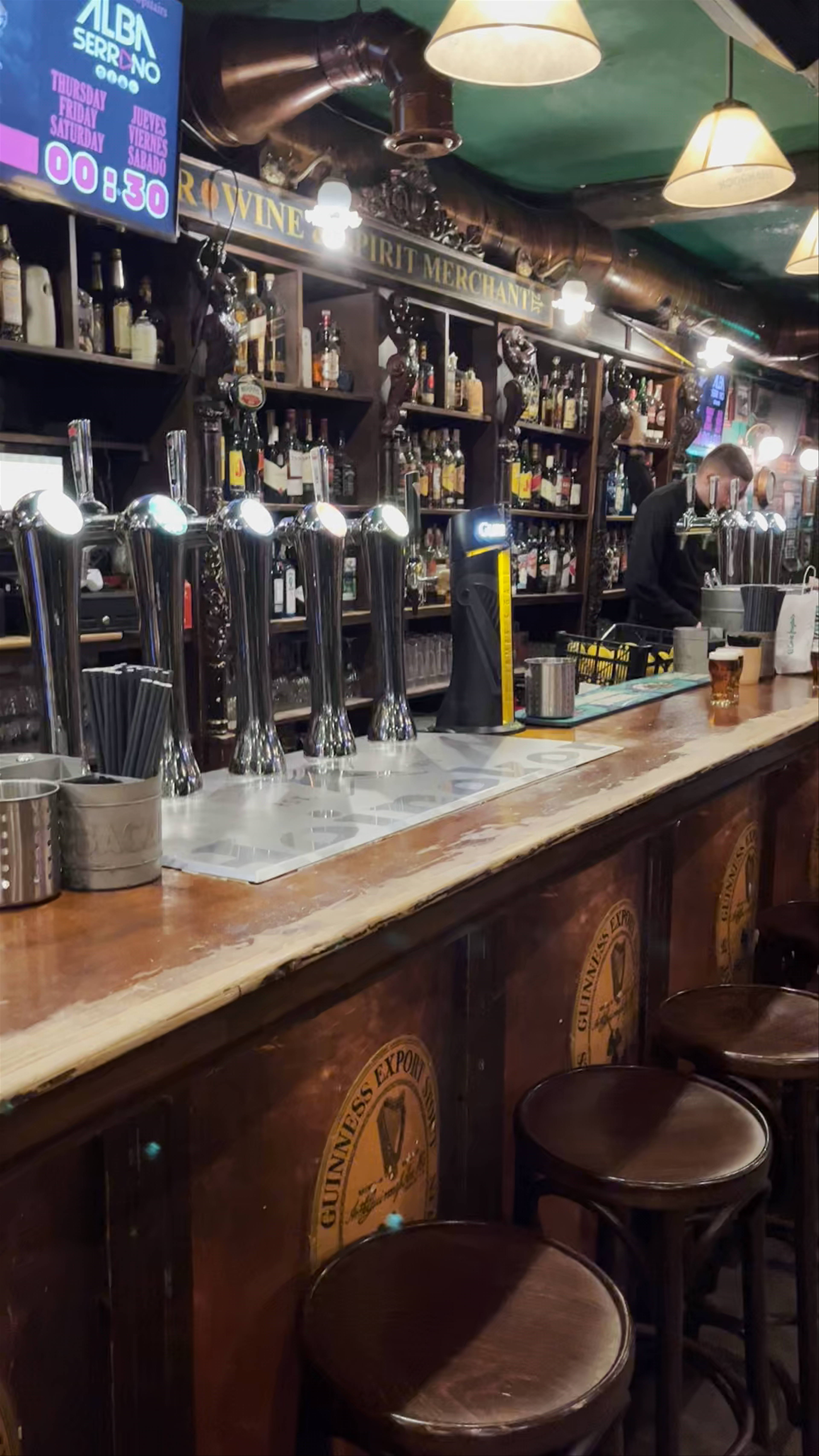 Shamrock Palma Mallorca: Classic Irish Pub Vibes in Palma