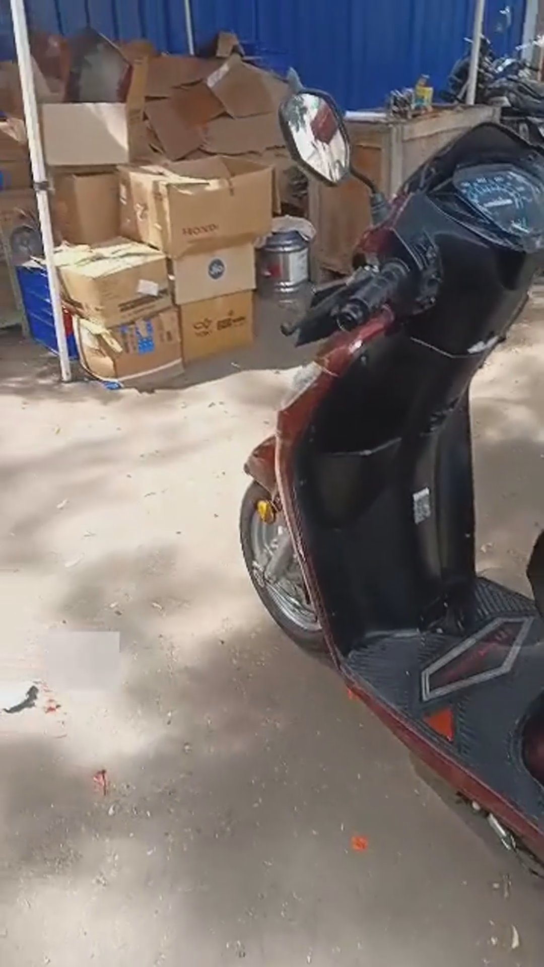 Walk-around video thumbnail