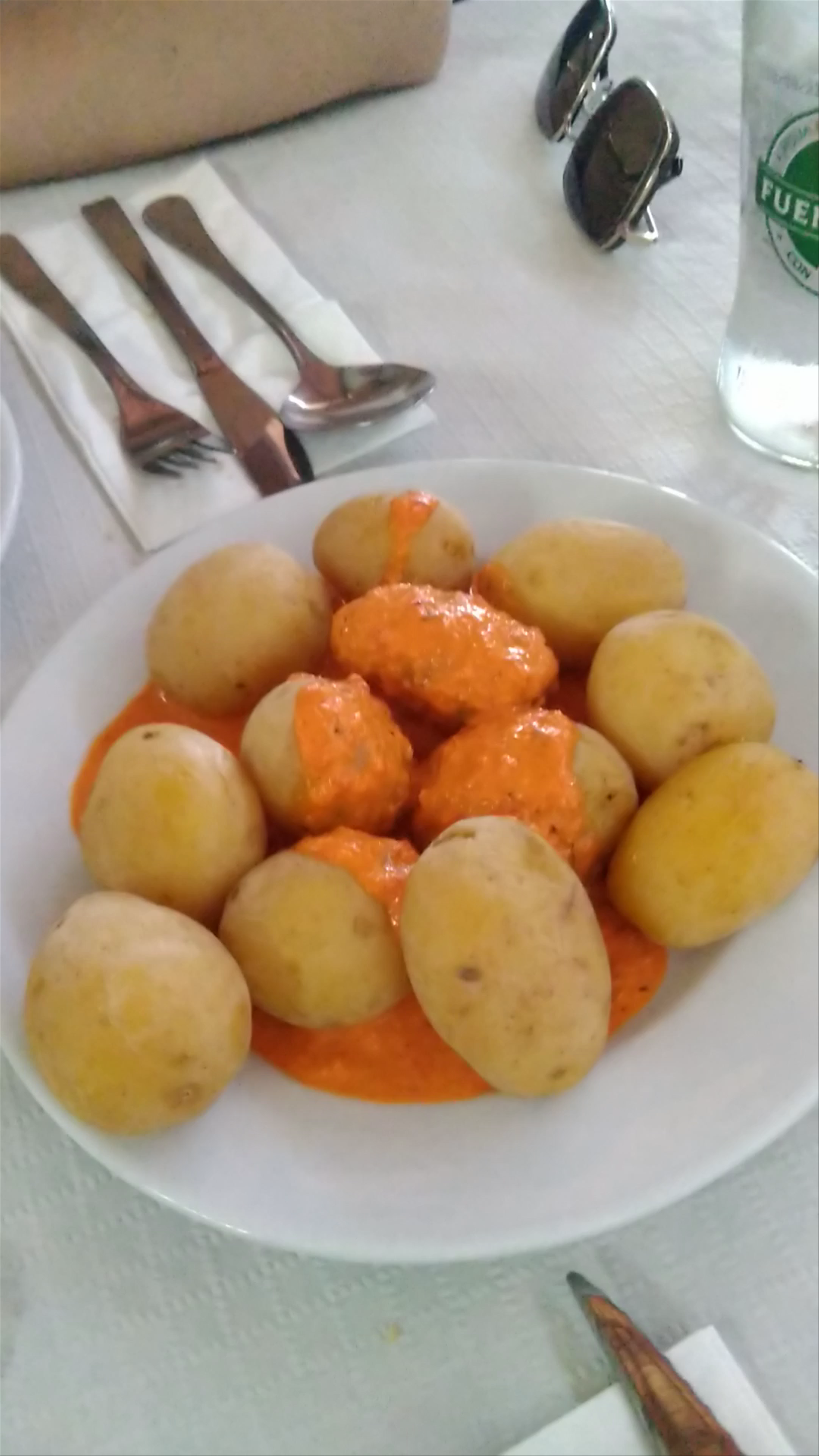 Traditional Canary Islands Flavors at Restaurante Dedo De Dios in Puerto de las Nieves