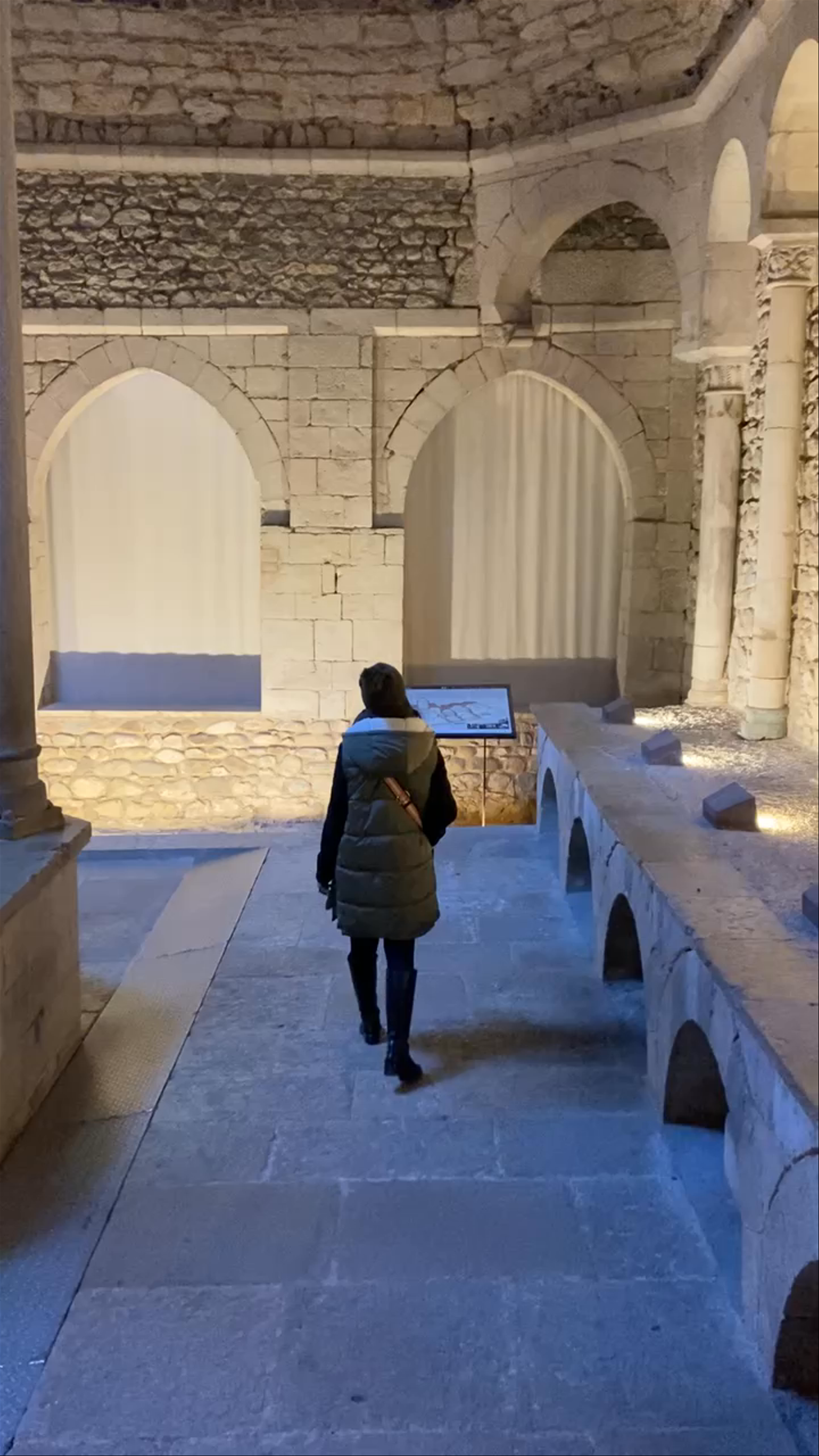 Exploring Banys Àrabs: A Historic Moorish Bath in Girona, Spain