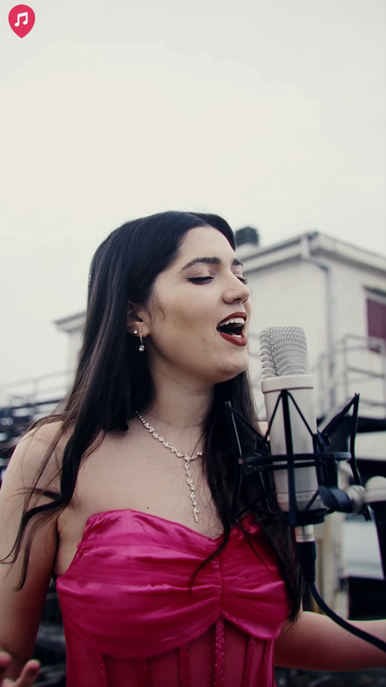 The Ravenna Violinist - Acoustic Showreel - video