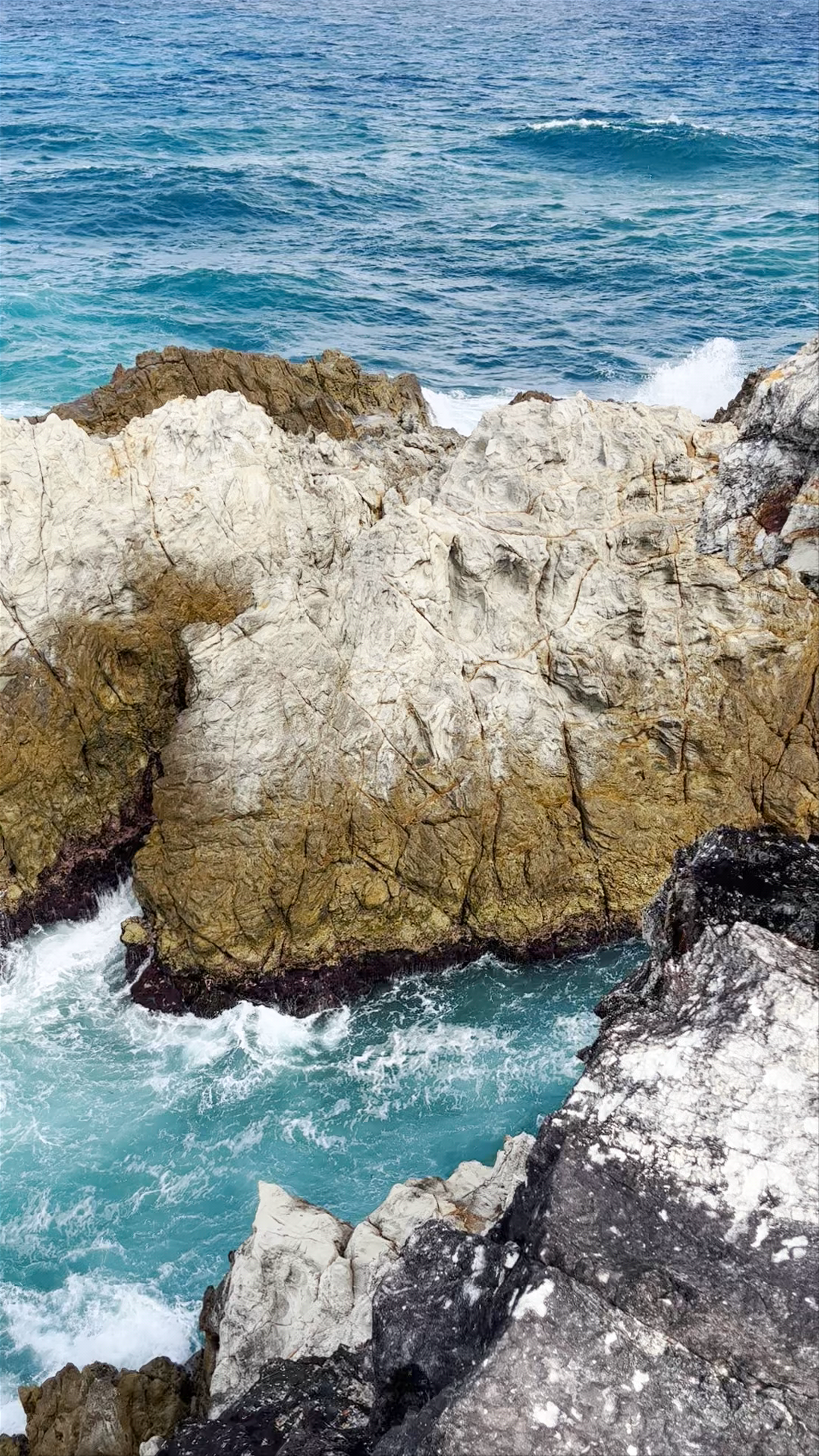 Stradbroke Island Beach Hotel