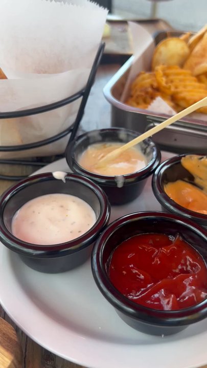 Title 9 Sports Grill - Cheese sauce was not it - Sports Bars Near Me - Phoenix, Arizona
