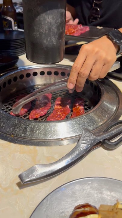 Shokunin BBQ - Grilling up some steak - Japanese Near Me - Brooklyn, New York