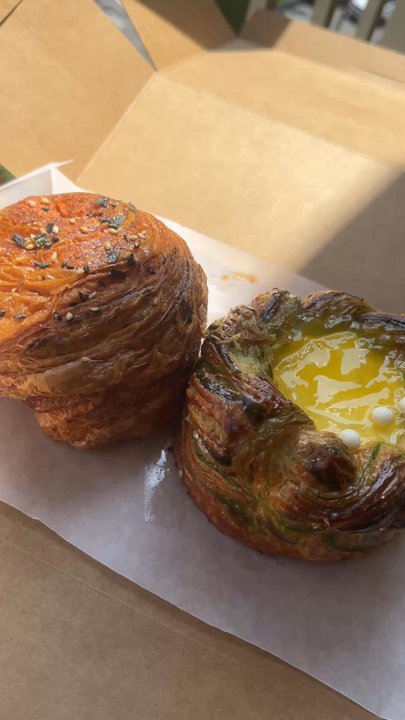 Halekulani Bakery - Bakeries Near Me - Honolulu, Hawaii