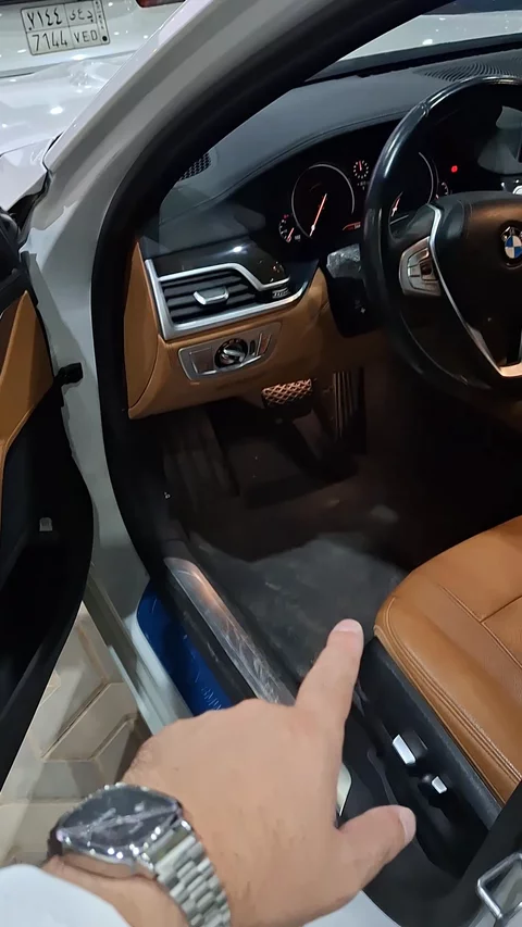 بي ام دبليو الفئة السابعة 730Li 2018