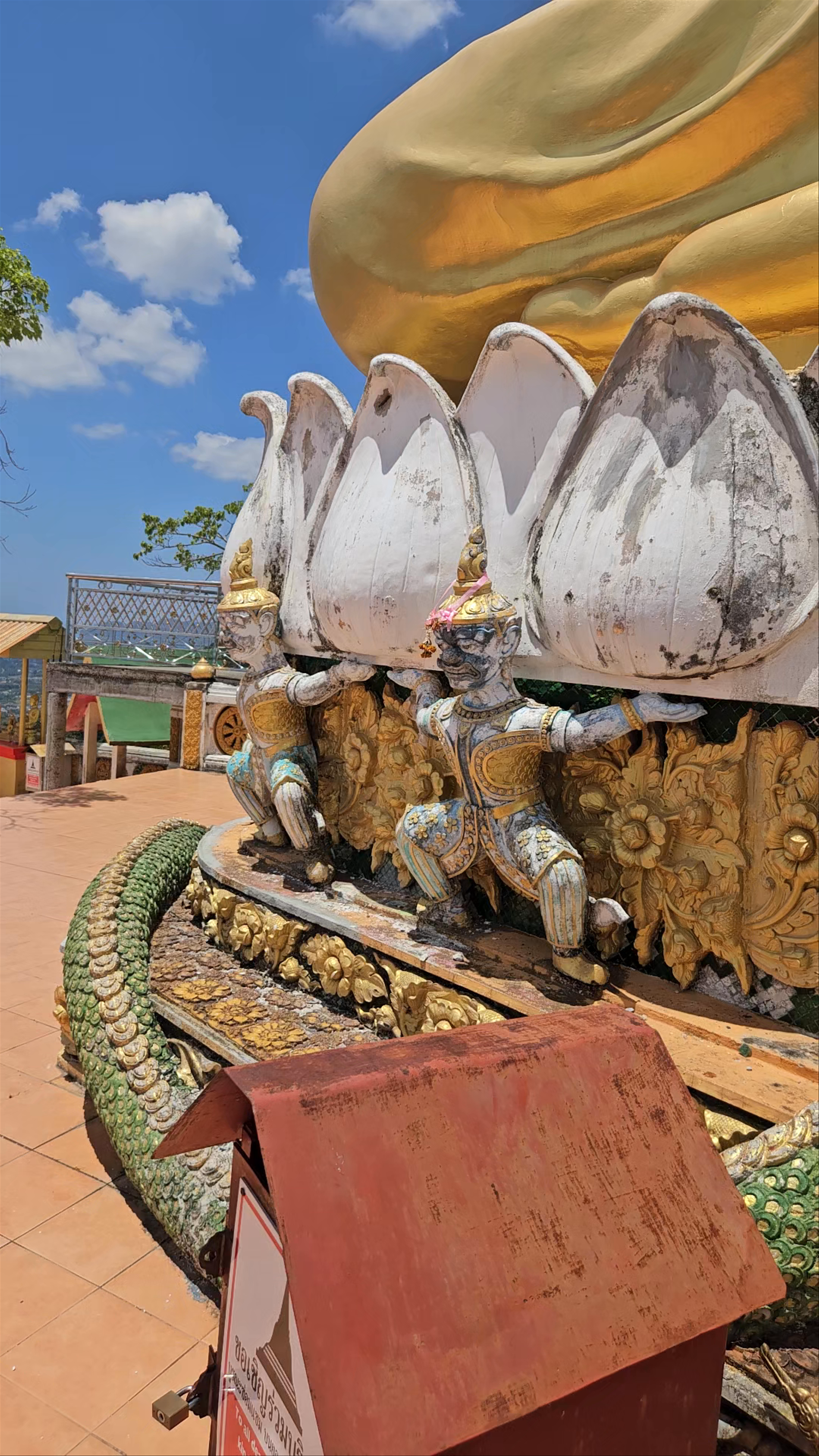 Wat Tham Suea: Spiritual Majesty and Panoramic Views in Krabi, Thailand