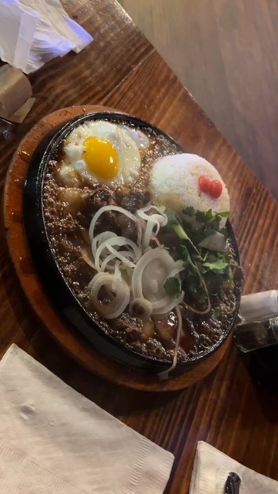 Pho Barr - Always excited to have my food delivered on a hot iron plate.  Still cooking and smelling so delicious.  Be patient and let it cool - Vietnamese Near Me - Webster, Texas