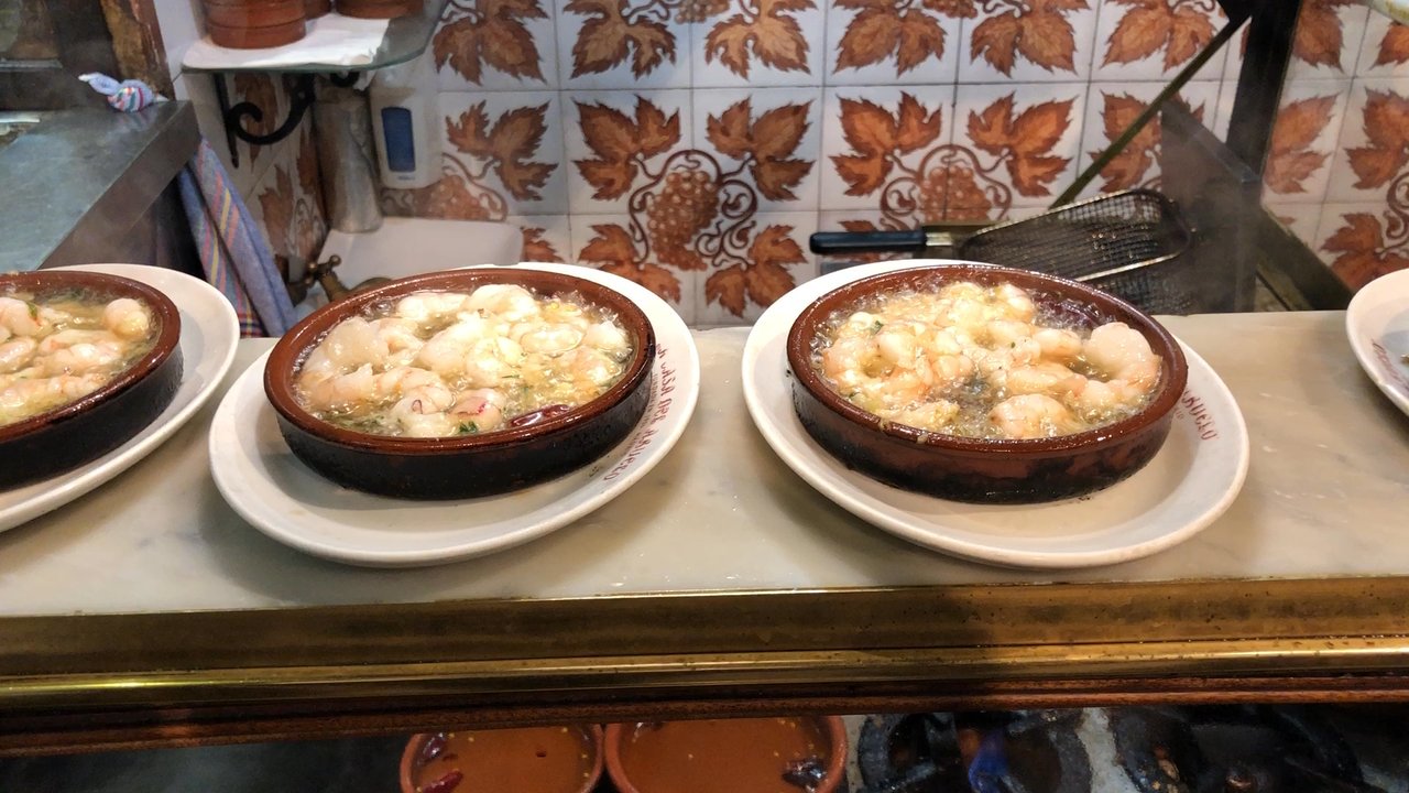 Devour Madrid - Gambas al ajillo at La Casa del Abuelo - Food Tours Near Me