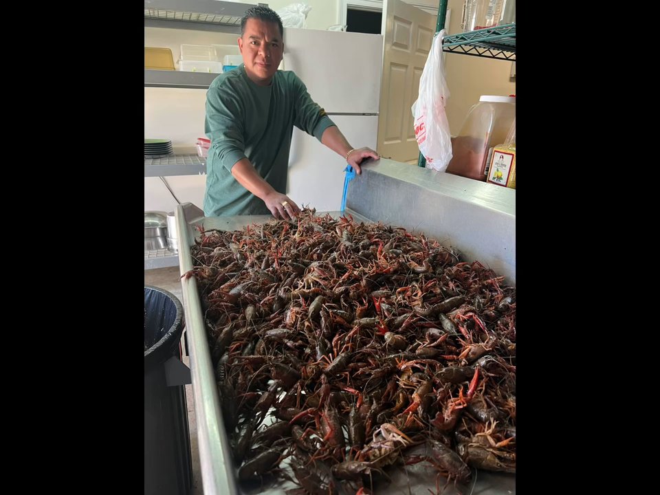 Full Moon Seafood House - Seafood Near Me - Covington, Louisiana