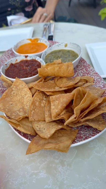 101 Sky Terrace - Salsa - Lounges Near Me - Chicago, Illinois