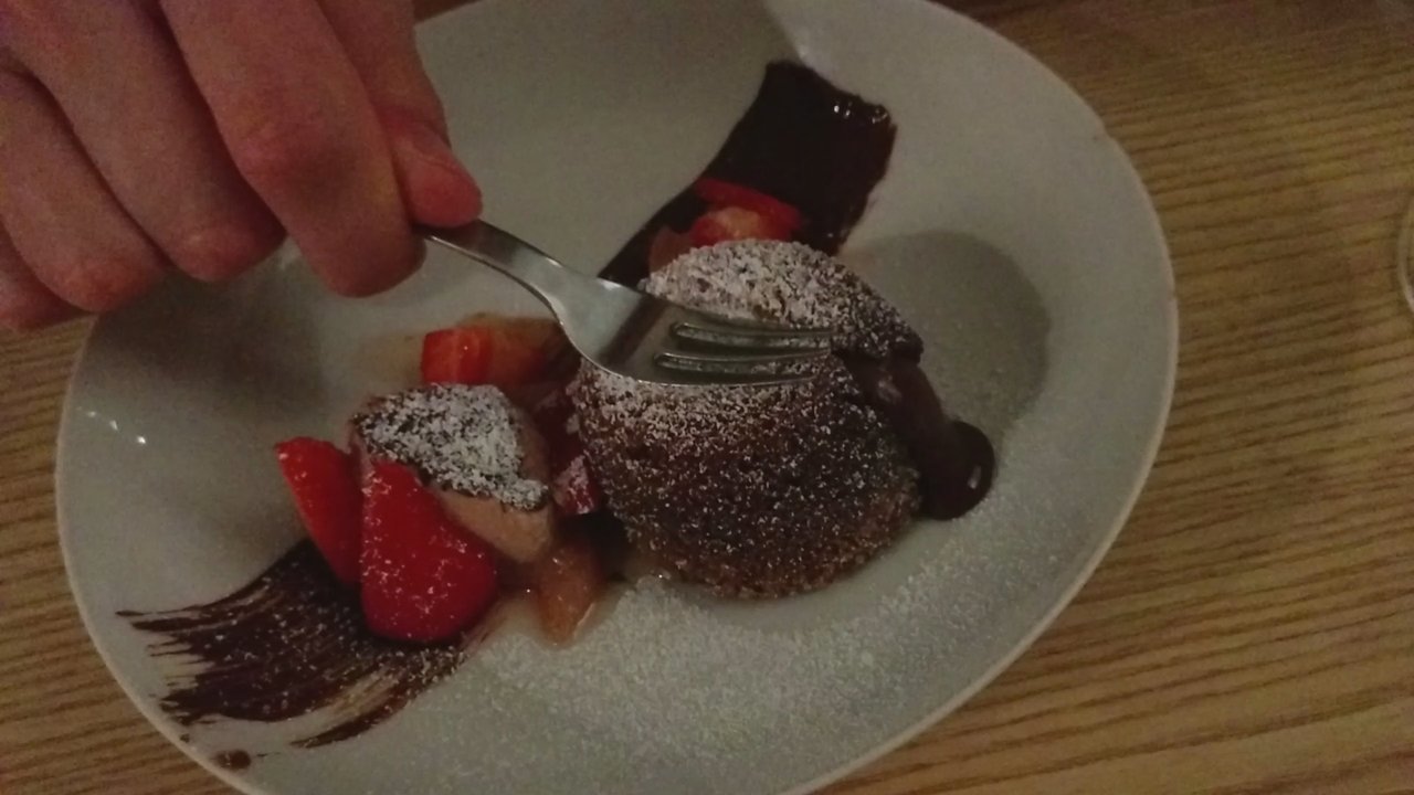 Anna & Jagetsberger - Oozing chocolate cake center - Cafes Near Me - Vienna, 9