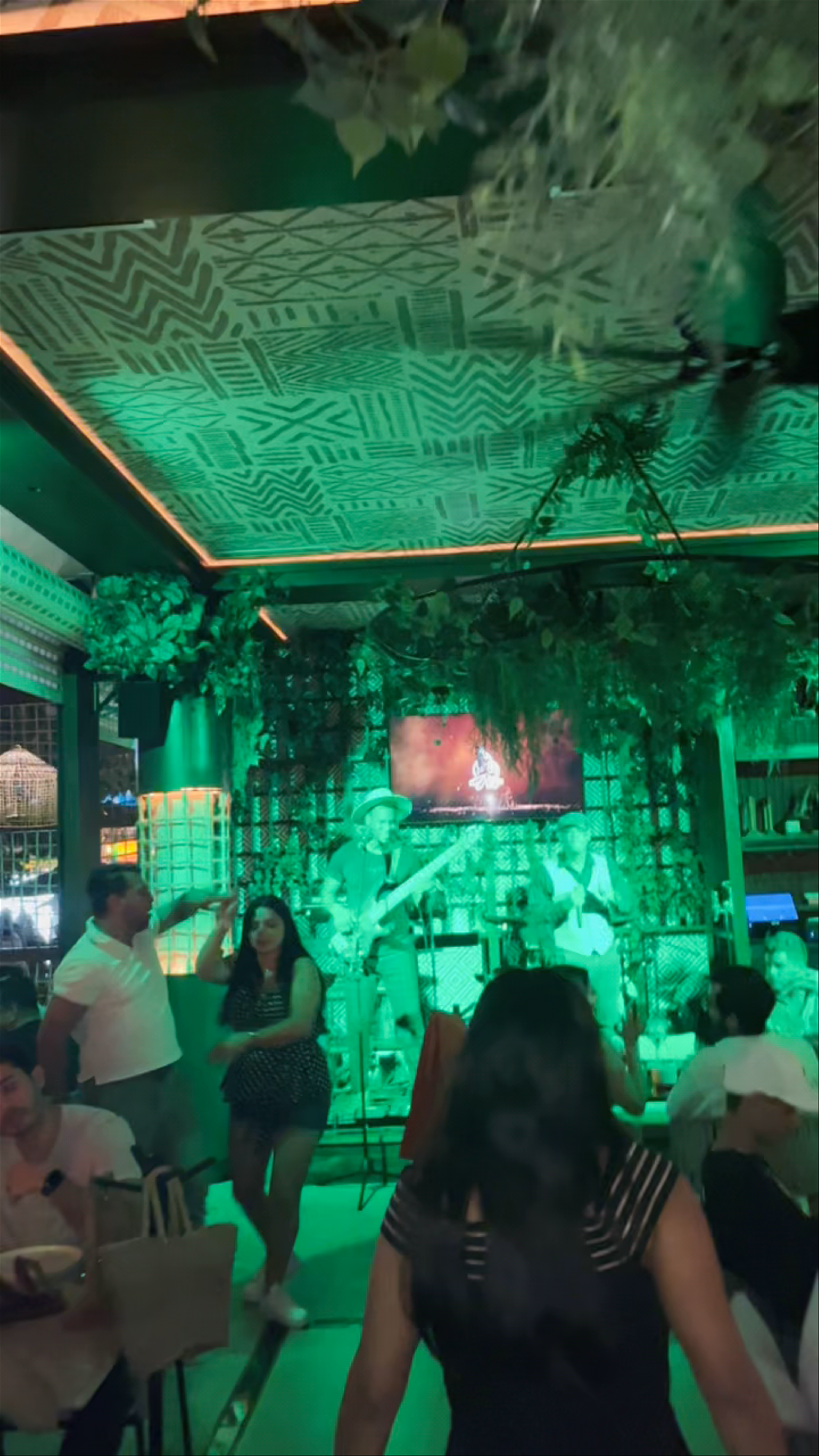 Live Music Vibes at La Vicenta Steakhouse in Playa del Carmen