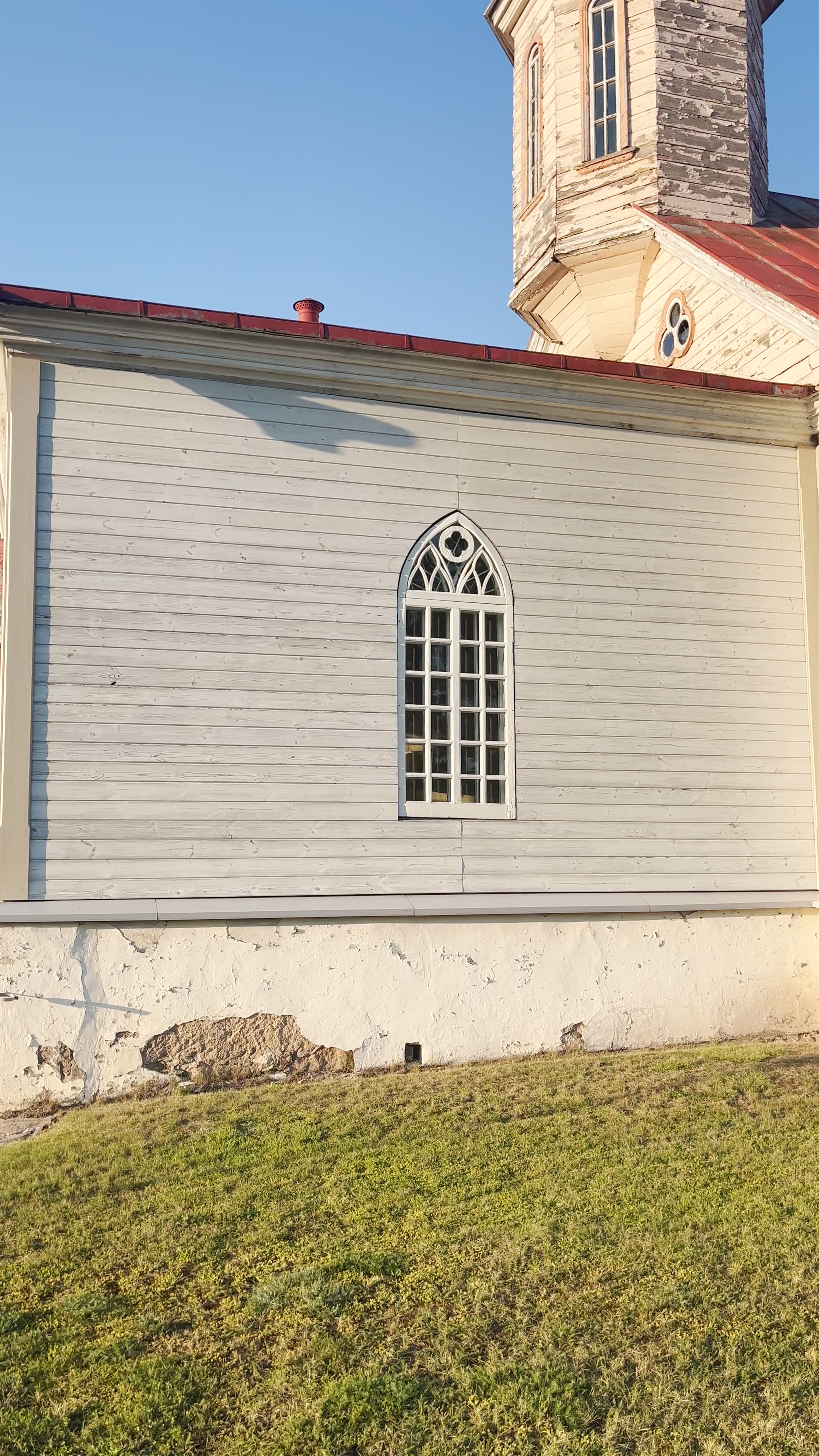 Rozentovas Catholic Church: Timeless Wooden Architecture in Malta, Latvia
