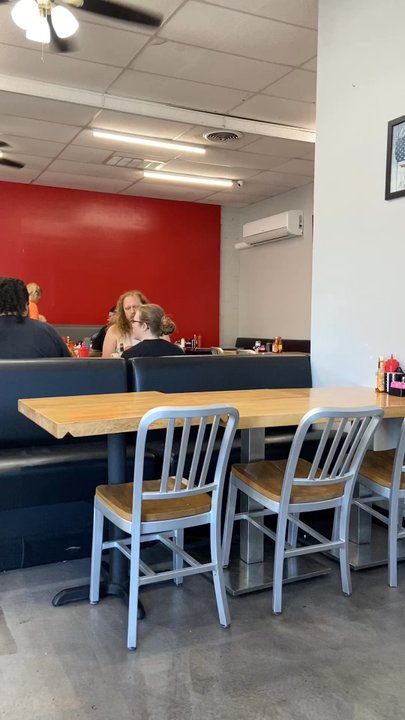 Brookside Diner - Inside of dinning area - American Near Me - Tulsa, Oklahoma