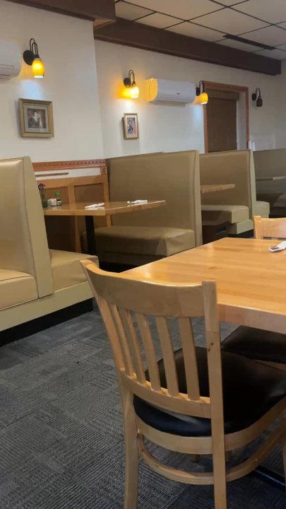 J.Y. Bamboo - Interior - Sushi Bars Near Me - Fairborn, Ohio