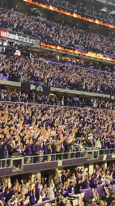 US Bank Stadium - Skol clap - Stadiums & Arenas Near Me - Minneapolis, Minnesota