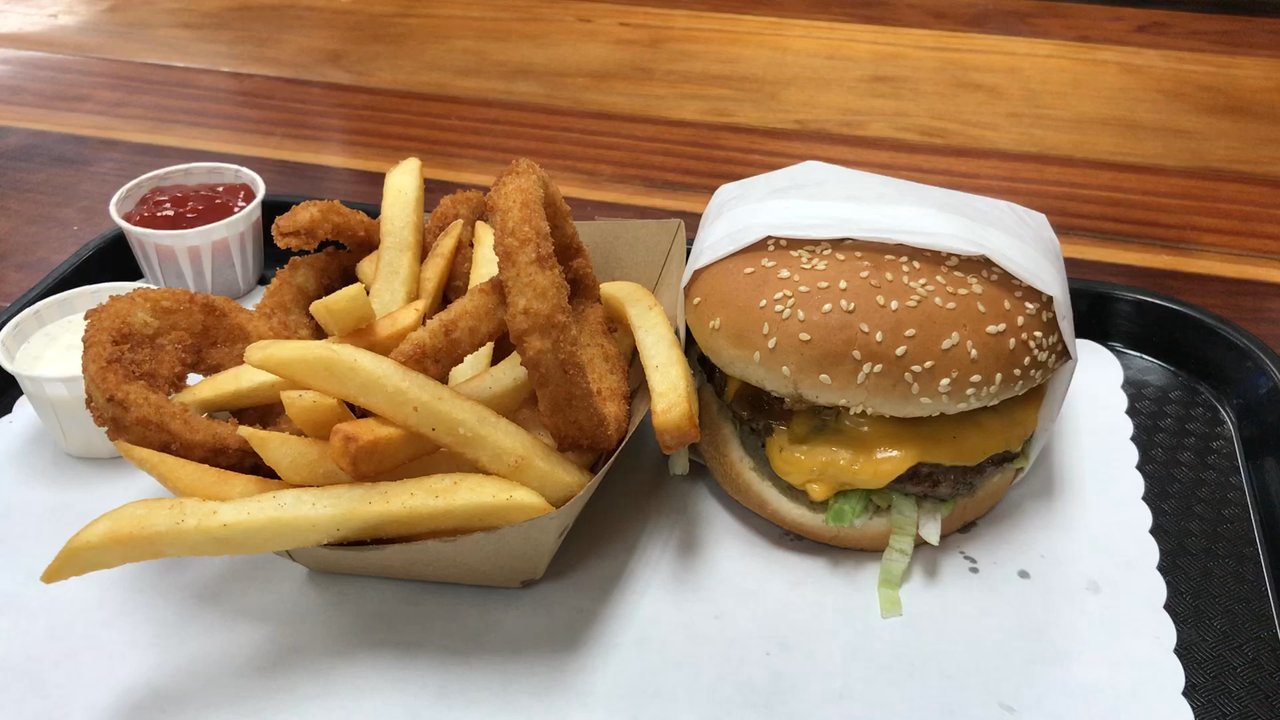 Burger Barn - Burgers Near Me - Camarillo, California