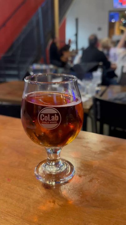 Breakwater Brewing Co - Razbiscus mead and event night w/Jimmy and Enrique live music - Breweries Near Me - Vista, California