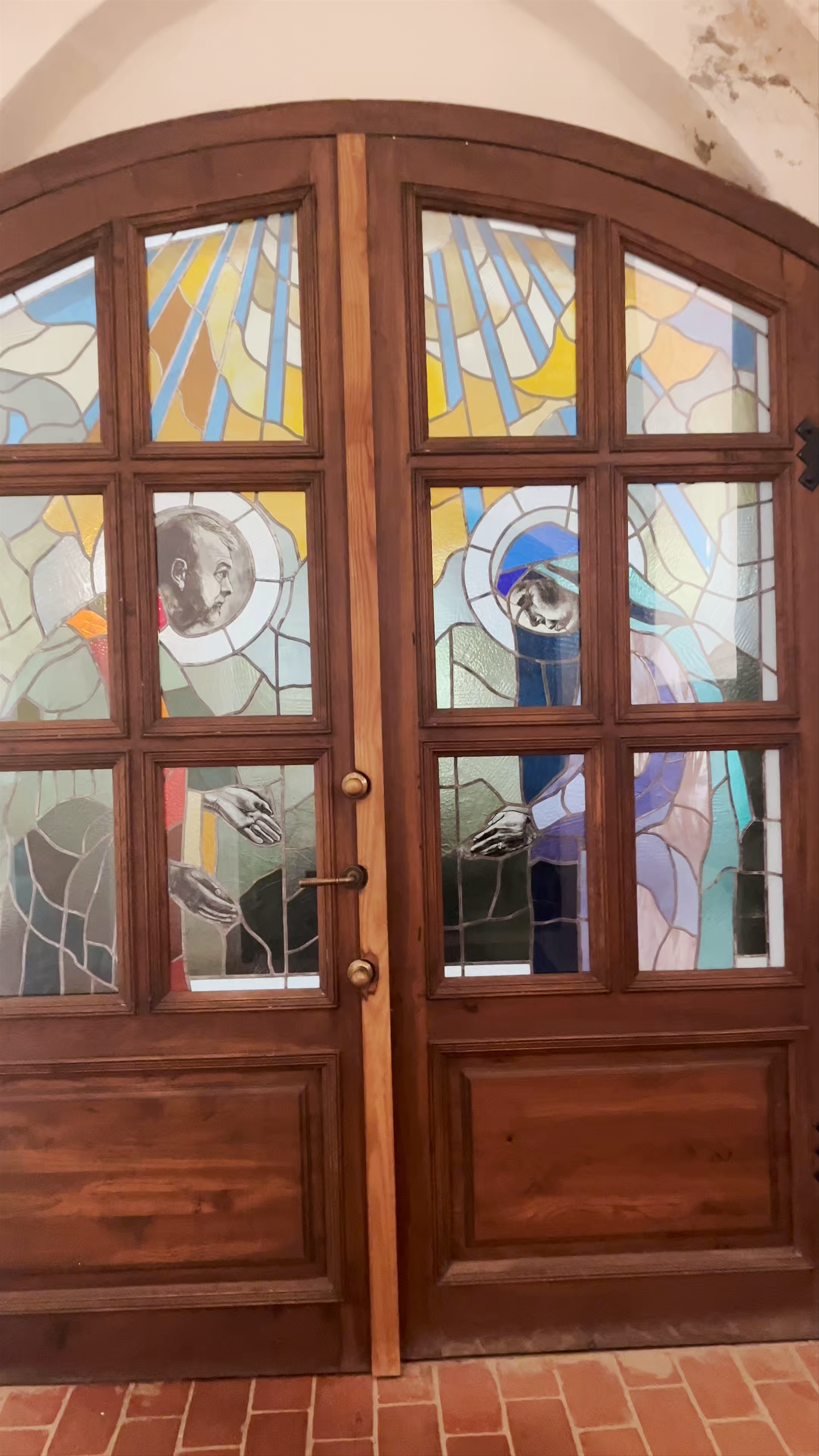Krimulda Evangelical Lutheran Church: Spiritual Light in Latvia