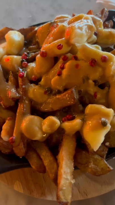 La Cage - Sports Bars Near Me - Laval, Quebec