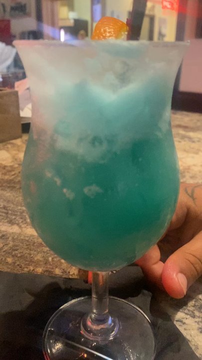 Sparky's Landing - Blue Hawaiian and Mellow Melon - Steakhouses Near Me - Mount Shasta, California