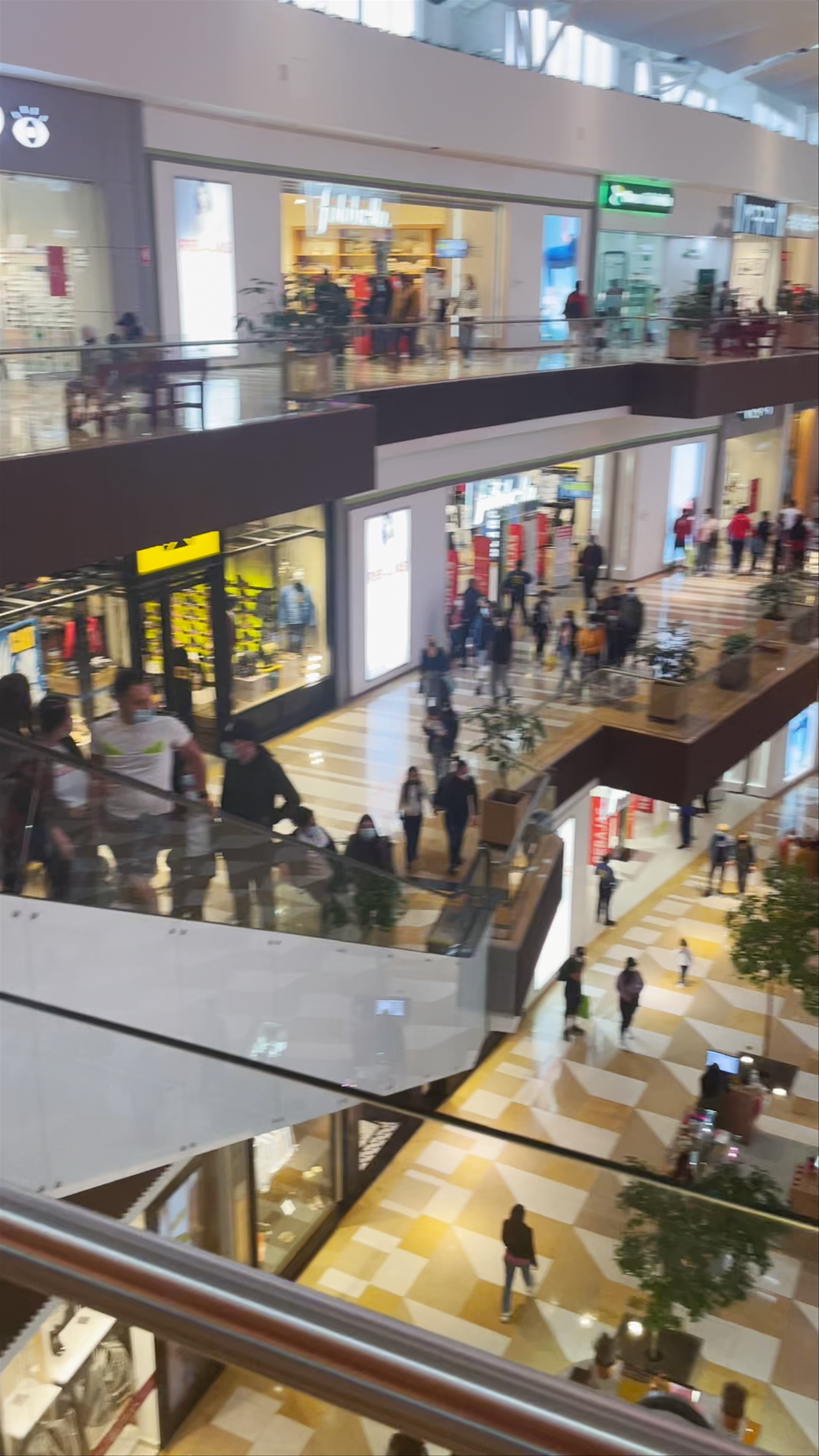 Centro Comercial Fontanar Chía: Vibrant Shopping & Family Fun in Colombia