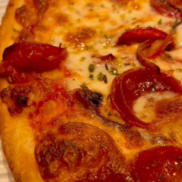 Big Rob's Pizzeria - Medium Pepperoni & Onion - Pizza Near Me - Westminster, California