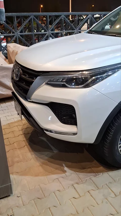 تويوتا فورتشنر VX 2023