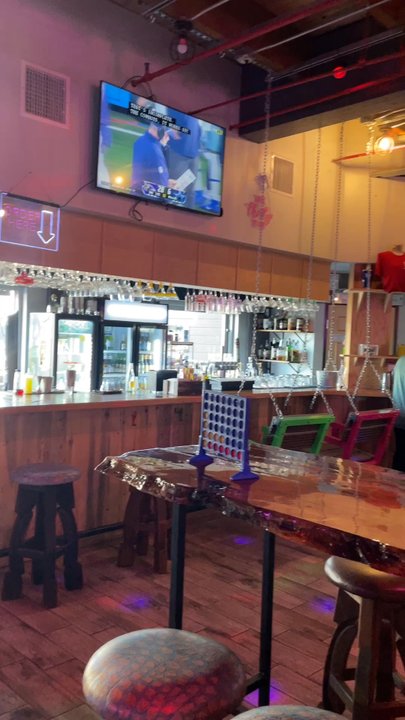Twisted Sisters Patio Bar - Bars Near Me - Waco, Texas