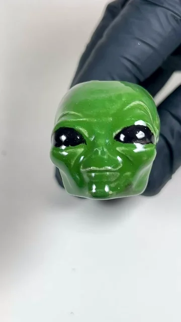 Preview pic of Alien Pipe - 4.5 Inches - Ceramic - Black, Yellow & Green - FREE SHIPPING!