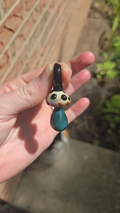 Preview pic of HotHead Glass Mushroom Pendant