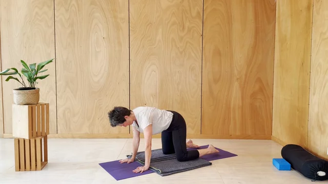 Gentle, flowing. Meditative.   (19 mins)