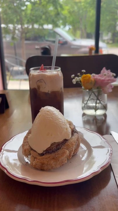 Hot Hands Pie & Biscuit - May 2026 - Desserts Near Me - Saint Paul, Minnesota