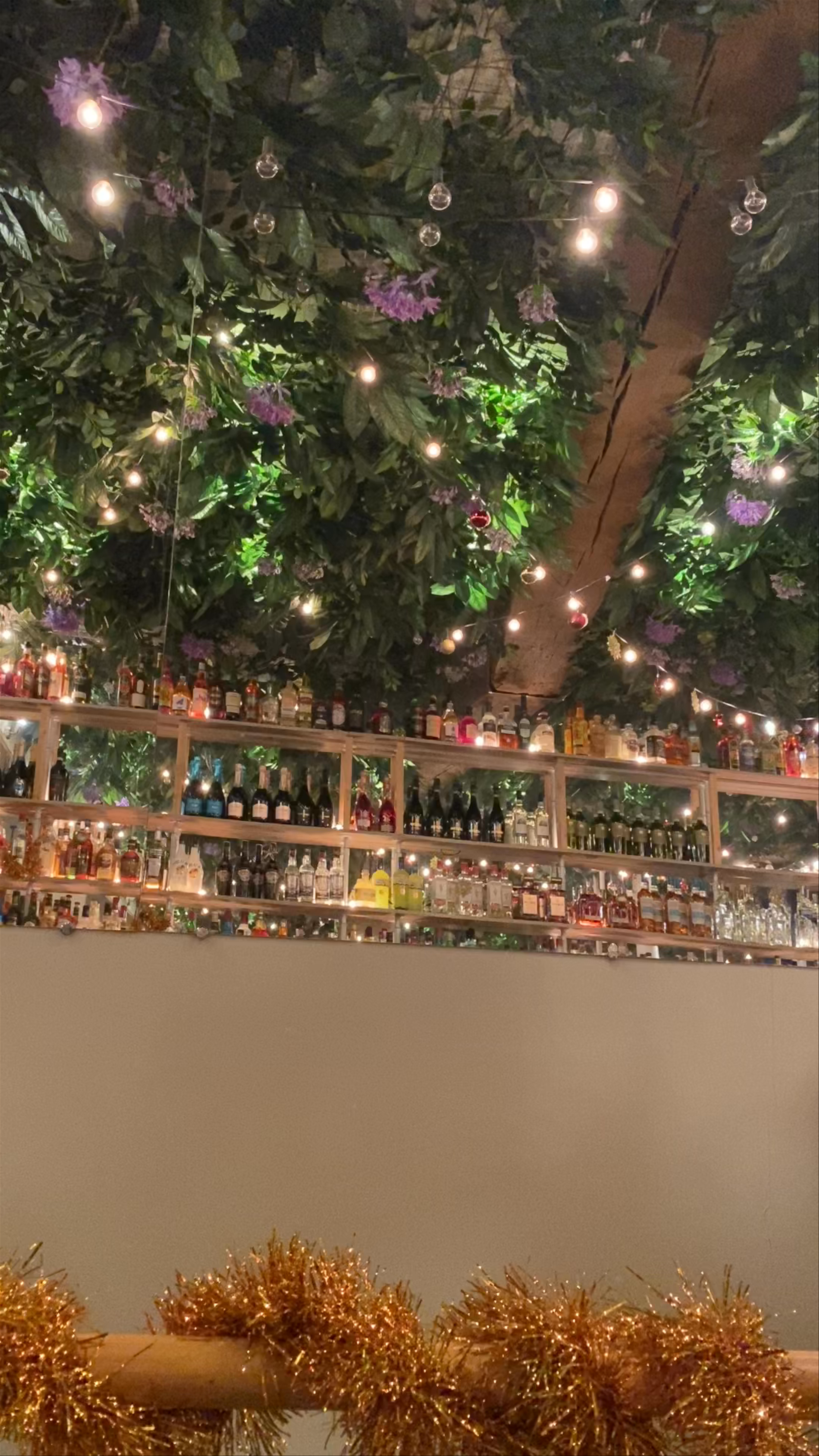Lombardi: Festive Night Vibes in Paris's Rue des Lombards