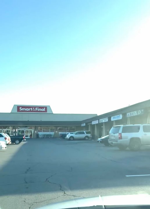 Smart & Final - Lots or parking area in this small shopping  center - Grocery Near Me - San Diego, California
