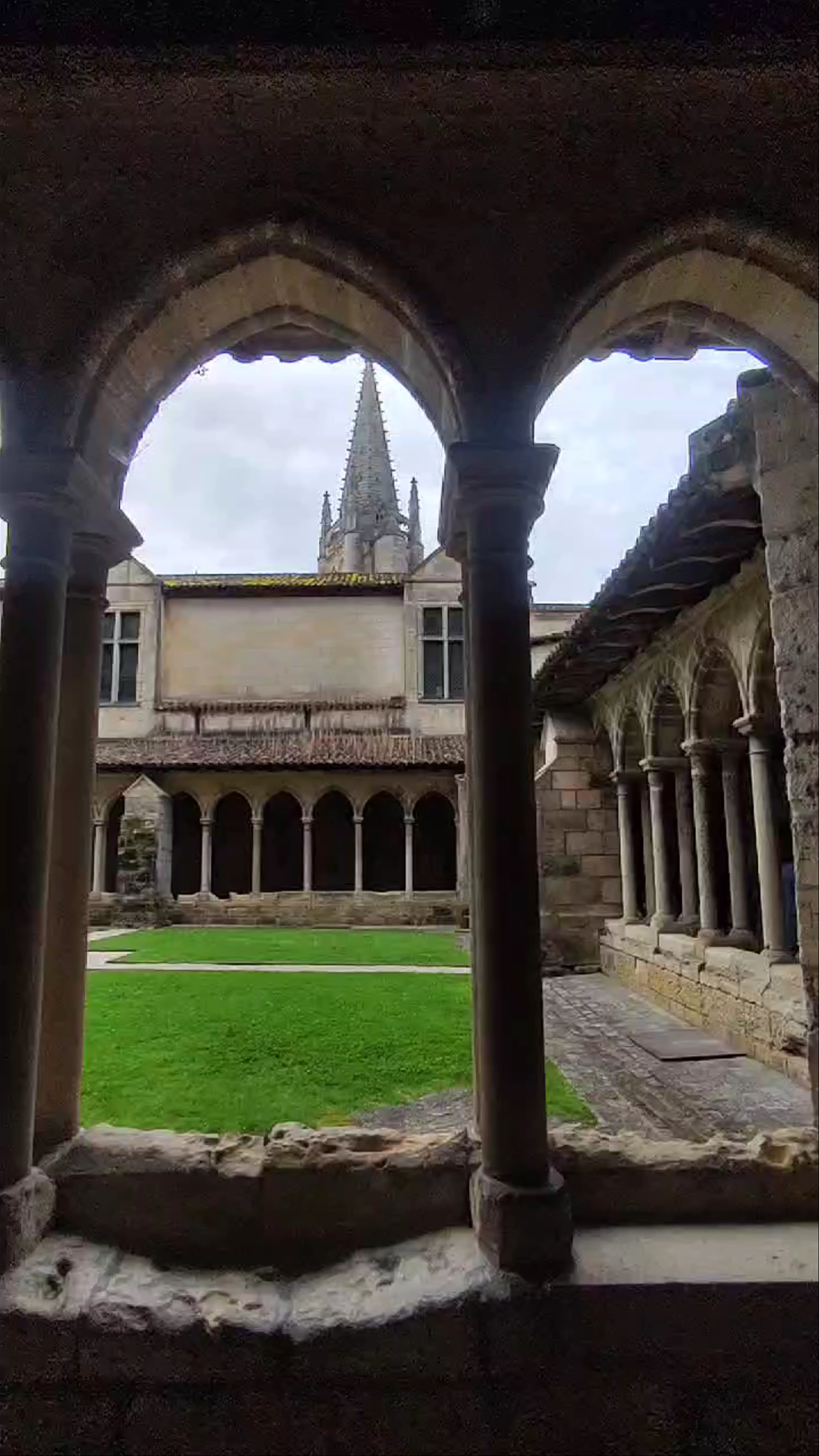 Église collégiale Saint-Émilion
